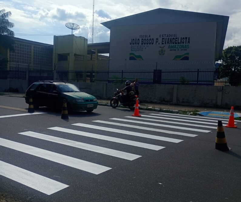Mais de 400 faixas de pedestres são implantadas e revitalizadas em Manaus