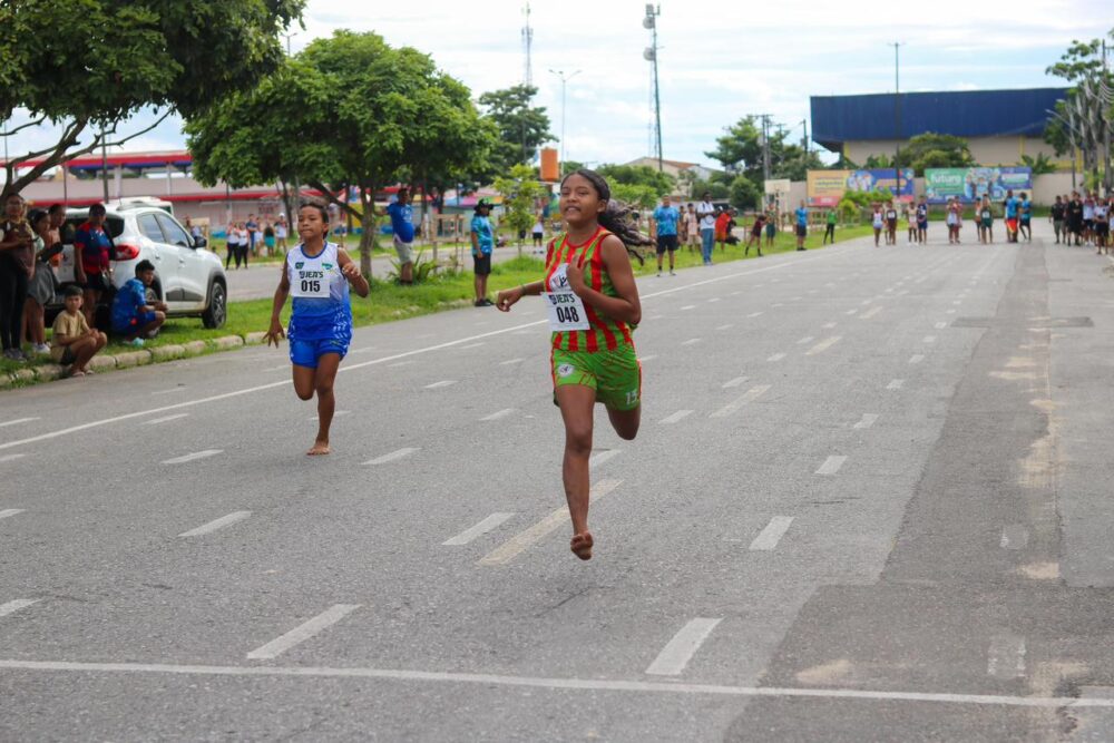 Barreirinha é tricampeã do atletismo nos JEAS