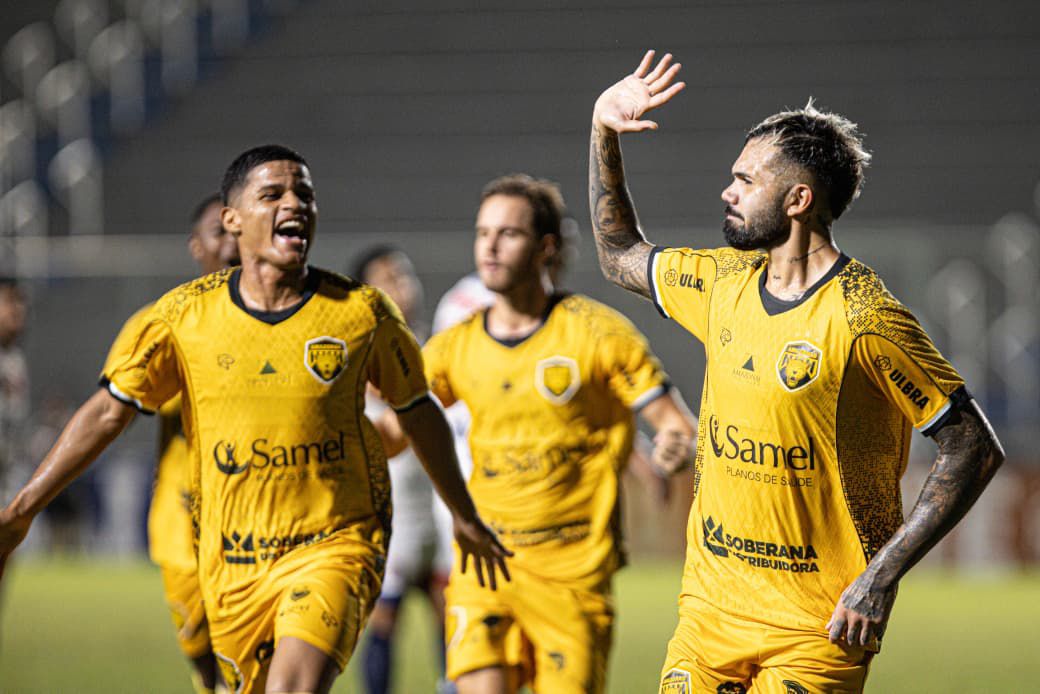 Amazonas duela com Monte Roraima em jogo decisivo pela Copa Norte