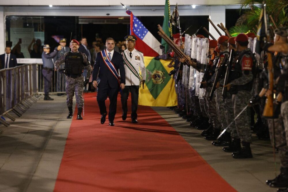 Roberto Cidade toma posse como Governador do Amazonas com promessa de gestão focada em resultados Roberto Cidade toma posse como Governador do Amazonas com promessa de gestão focada em resultados