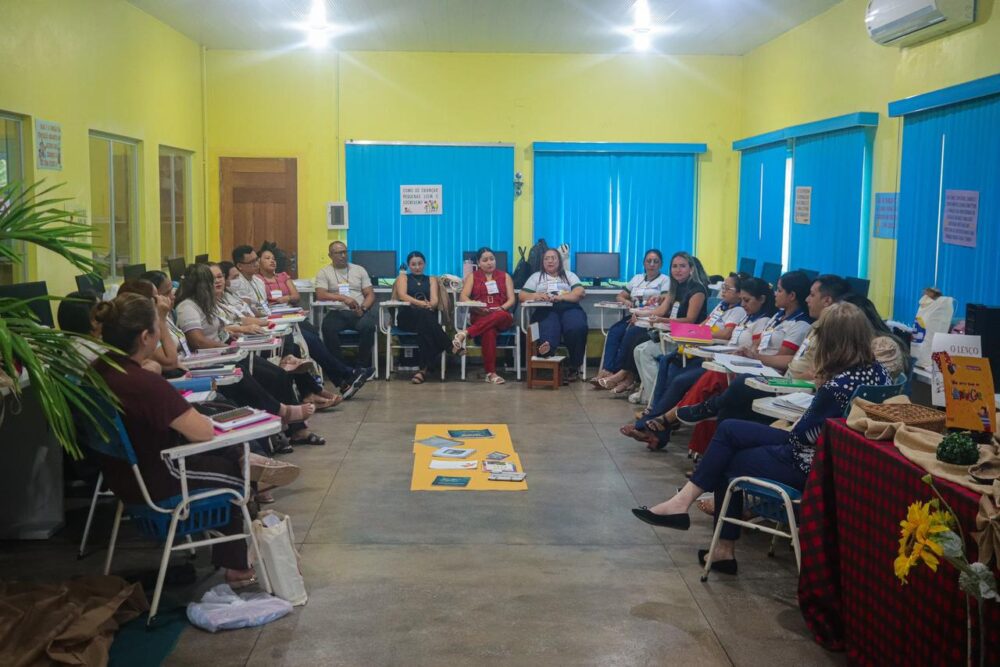 Parintins re&uacute;ne educadores do Baixo Amazonas no PROLEEI