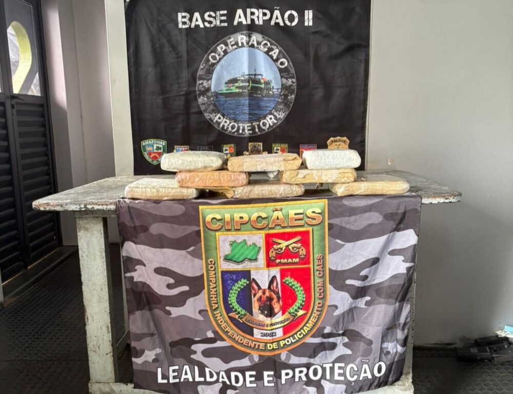 Homem &eacute; preso com mais de R$ 430 mil em drogas no Rio Solim&otilde;es