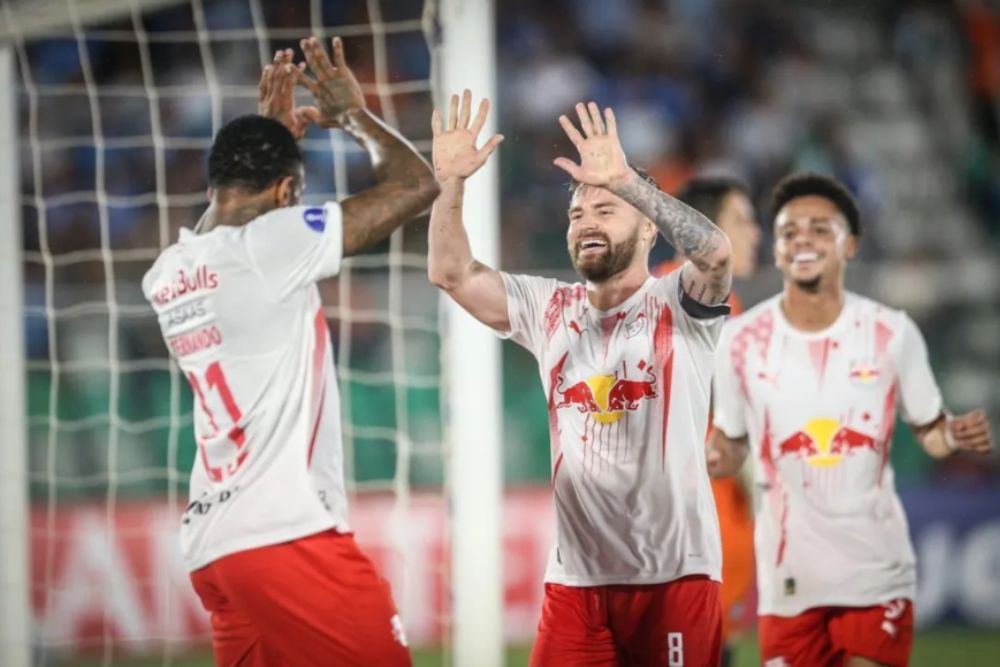 Bragantino aplica goleada histórica sobre o Blooming na Sul-Americana