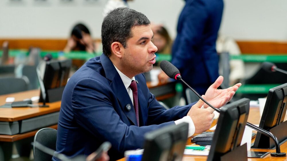 Saullo confirma audiência sobre fim da escala 6x1 em Manaus