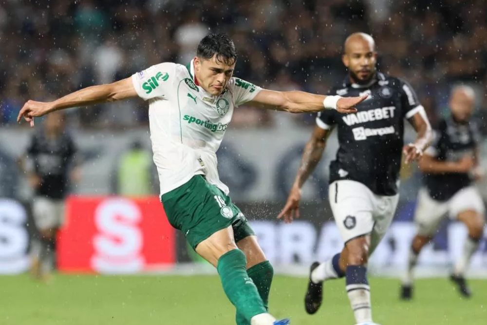 Remo segura líder Palmeiras em jogo marcado por chuva intensa, expulsão e polêmica no fim