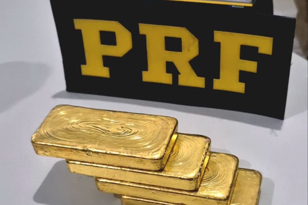 Passageiro é preso com 4 kg de ouro na BR-174