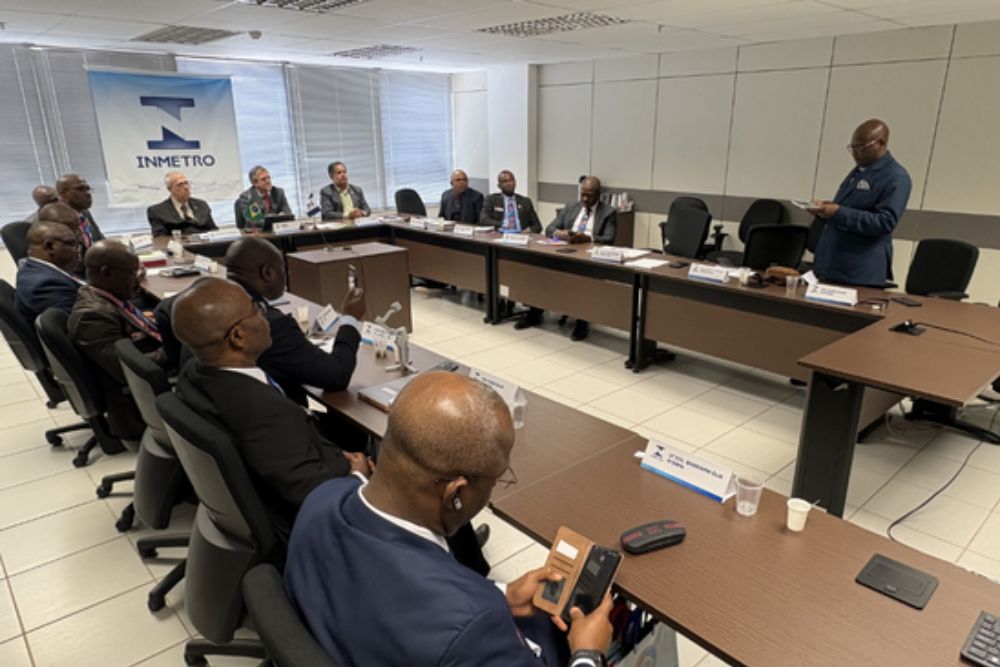 Inmetro recebe delegação da Nigéria para intercâmbio sobre infraestrutura da Qualidade