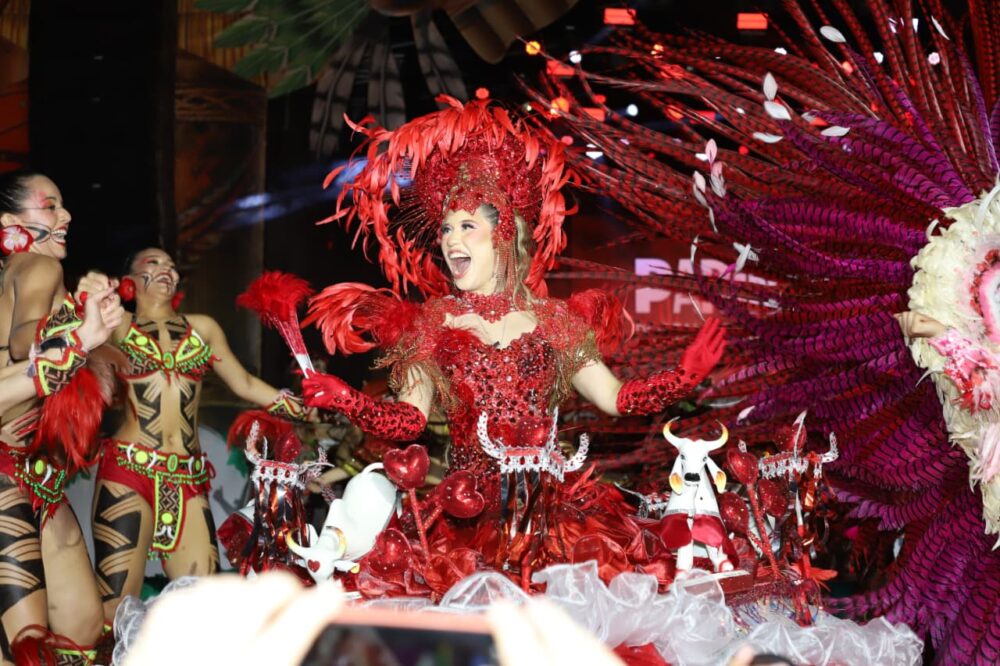 Curral do Garantido promove festa no Sambódromo Curral do Garantido promove festa no Sambódromo