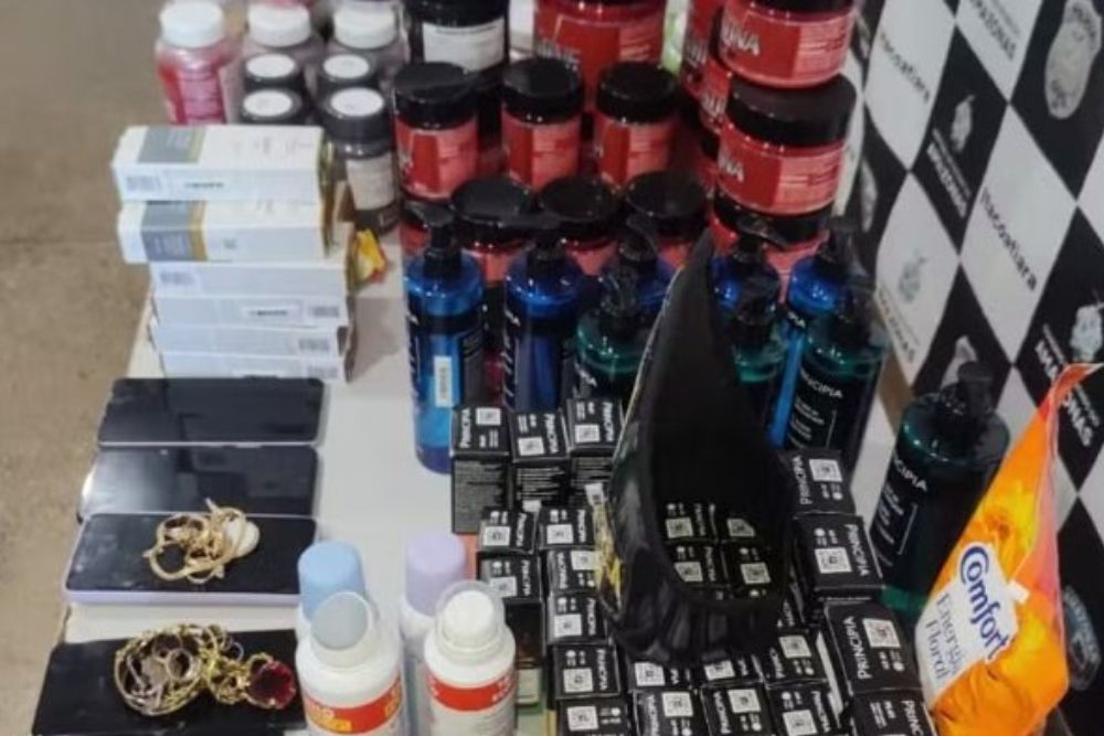 Grupo suspeito de furtar lojas é preso após perseguição policial em Itacoatiara