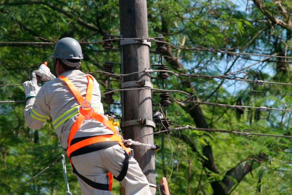Oito regi&otilde;es de Manaus ter&atilde;o interrup&ccedil;&atilde;o programada de energia nesta sexta-feira