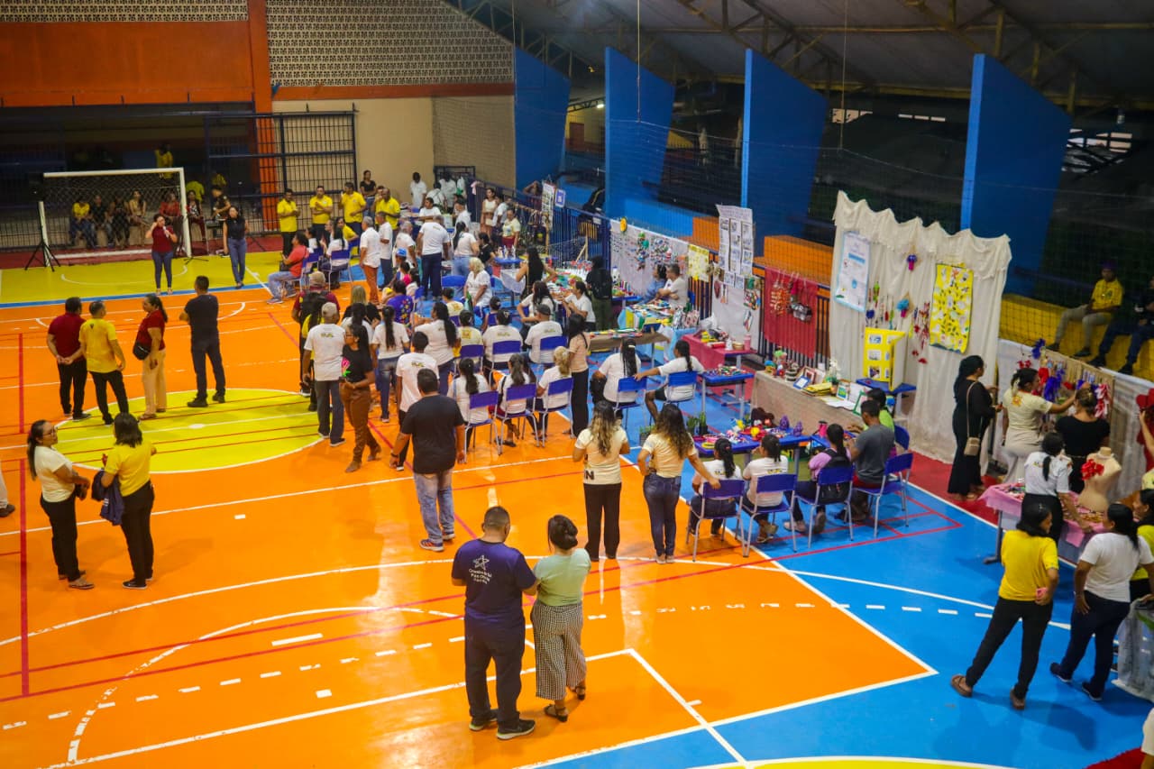 Mostra da EJA destaca empreendedorismo em Parintins