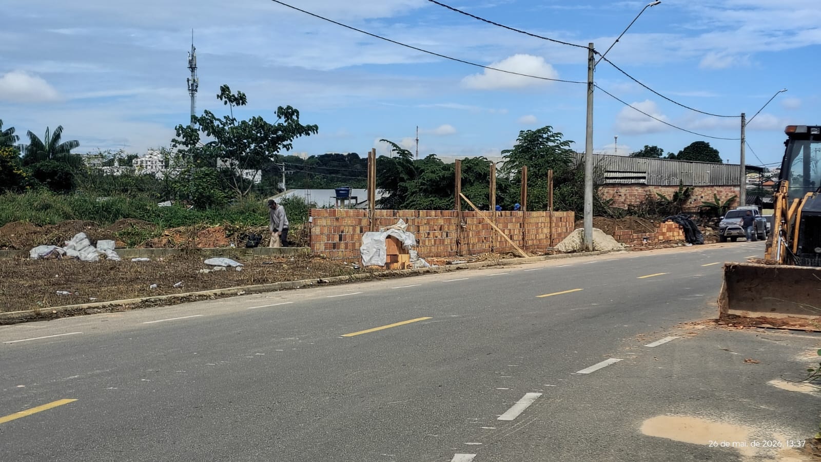Prefeitura atua com interdi&ccedil;&atilde;o em in&iacute;cio de obra em &aacute;rea do Planalto