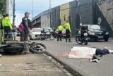 Motociclista morre após colisão com caminhão e trânsito trava na Rodrigo Otávio