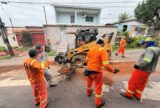 Recuperação viária avança no Japiim e melhora condições de tráfego em Manaus