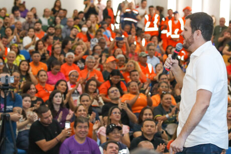 Renato Junior reajusta salário e amplia auxílio-alimentação de mais de 30 mil servidores