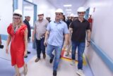 Hospital Francisca Mendes recebe visita de Roberto Cidade para acompanhamento de cirurgia e obras