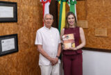 Primeira-dama visita FUnATI e reforça compromisso com valorização de idosos