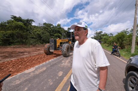 Eduardo Braga explica técnica usada em obra e defende recuperação da BR-319