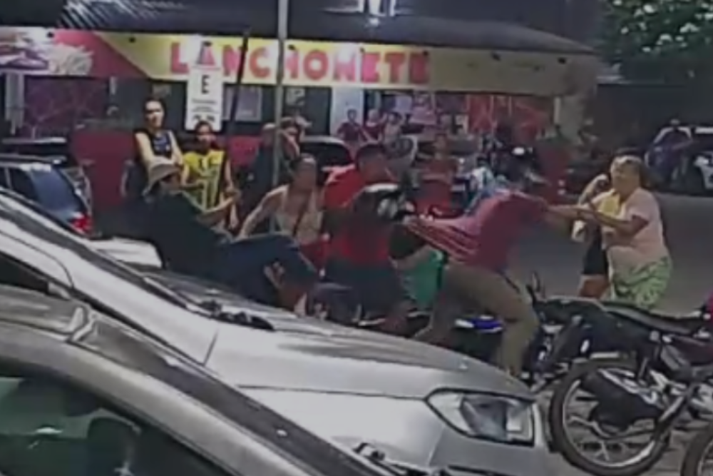 Confus&atilde;o no estacionamento do Plat&atilde;o Ara&uacute;jo termina com interven&ccedil;&atilde;o da pol&iacute;cia