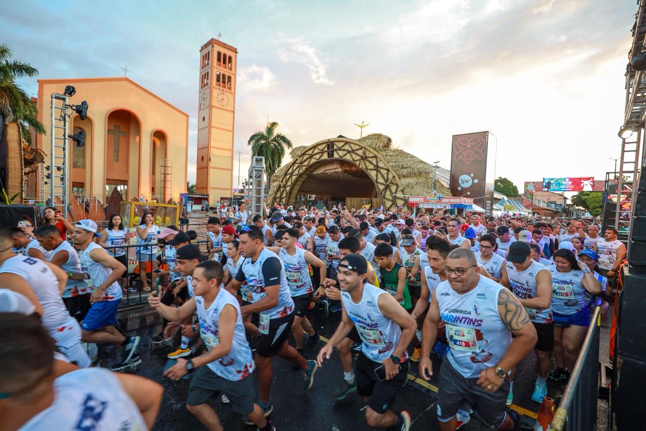 Parintins Run mobiliza mais de 2 mil corredores na Ilha Tupinambarana durante o Festival 2026