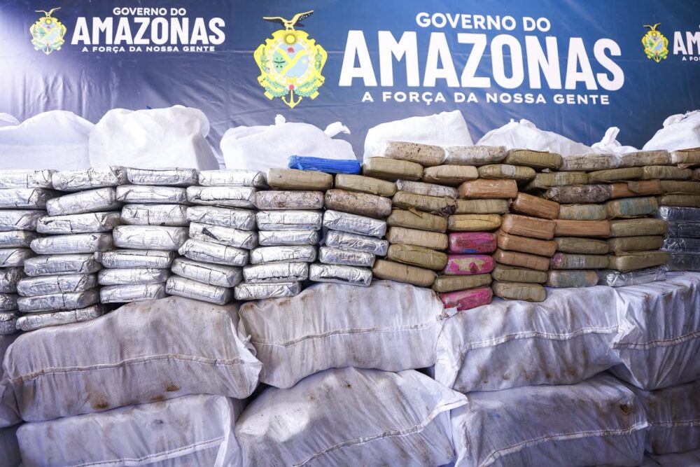 Base Arpão 2 desarticula esquema de tráfico e apreende 2,5 toneladas de drogas no Amazonas Base Arpão 2 desarticula esquema de tráfico e apreende 2,5 toneladas de drogas no Amazonas