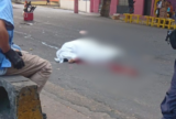 Vendedor morre após ser atropelado no Centro de Manaus; motorista foge sem prestar socorro