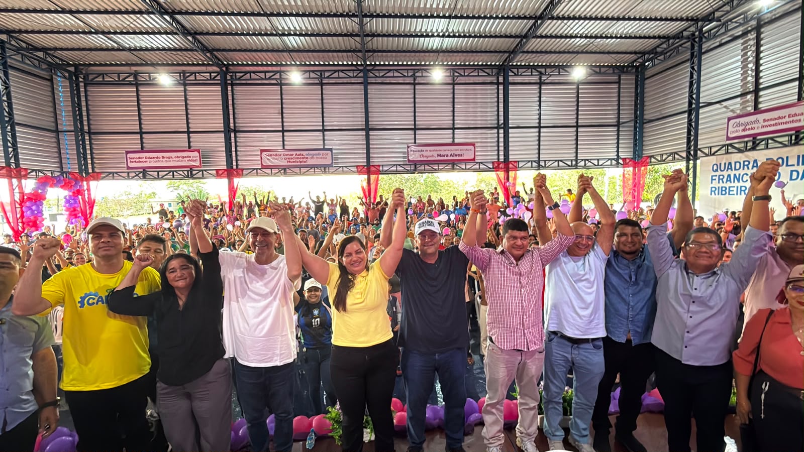 Eduardo Braga entrega escolas, obras sociais e pavimenta&ccedil;&atilde;o no Careiro Castanho