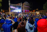 Transmissão do Festival de Parintins no Largo de São Sebastião reúne torcedores dos bumbás