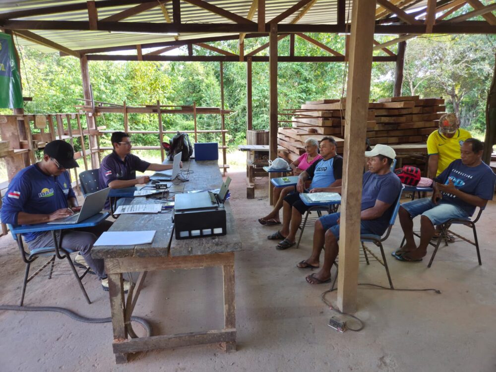 Mutirão rural beneficia agricultores e pescadores com emissão de documentos em Itapiranga Mutirão rural beneficia agricultores e pescadores com emissão de documentos em Itapiranga