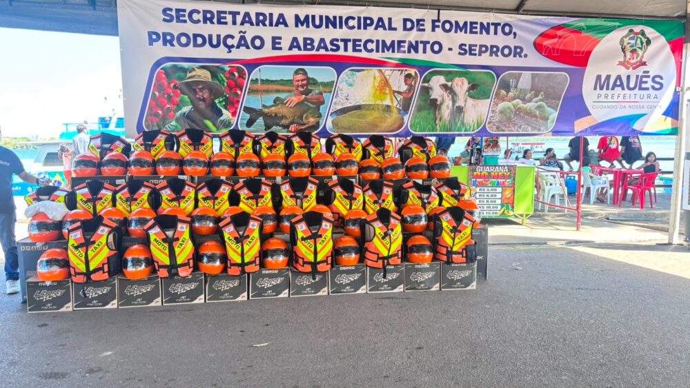 Detran-AM entrega 163 kits de seguran&ccedil;a a mototaxistas em Mau&eacute;s