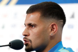 Bruno Guimarães prevê confronto físico contra a Noruega e destaca atenção às bolas paradas