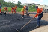 Prefeitura executa obra de recuperação viária em importante via do Tarumã