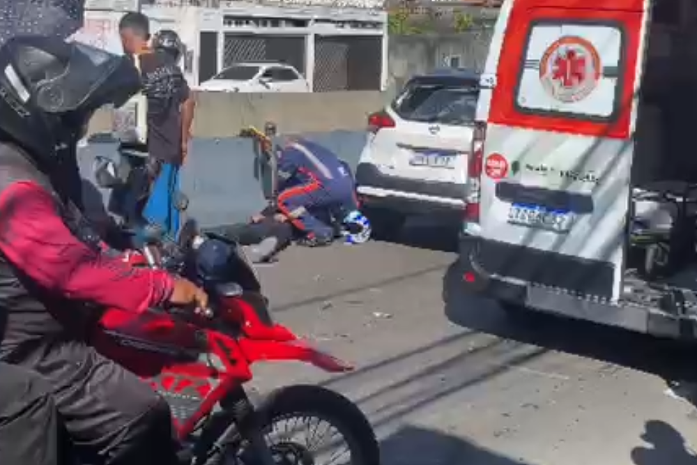 Acidente na avenida Darcy Vargas deixa homem ferido e provoca tr&acirc;nsito lento em Manaus