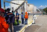 Bombeiros empregam 35 militares e quatro canhões de água para conter vazamento de estireno
