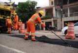 Avenida Cirilo Neves recebe serviços de recuperação asfáltica na Compensa
