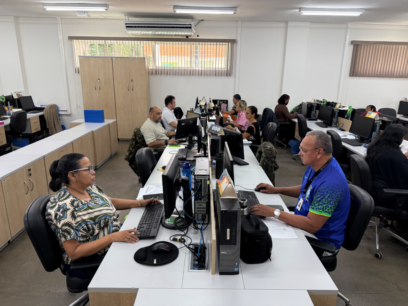 Novo calendário: Prefeitura antecipa folha de servidores e estagiários em Manaus