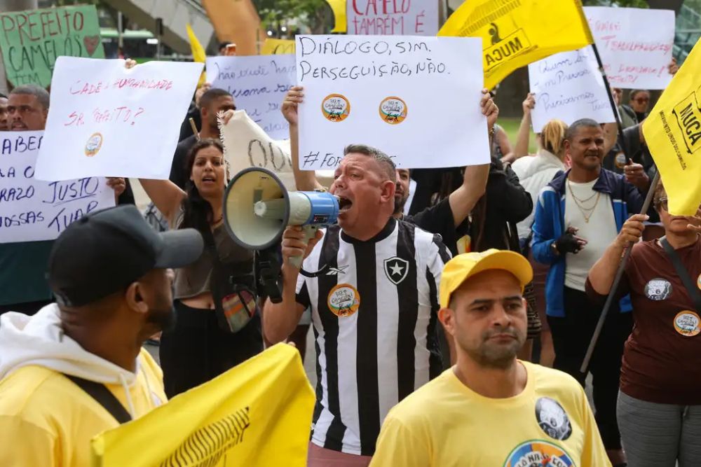Trabalhadores informais fazem novo ato contra programa Tolerância Zero Trabalhadores informais fazem novo ato contra programa Tolerância Zero