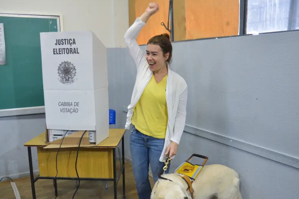 Brasil tem quase 2 milhões de eleitores com deficiência, aponta TSE