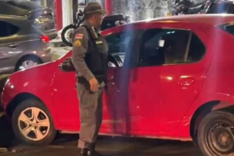 Motorista é detido após atropelar pedestres e causar acidentes em Manaus