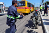 Fiscalização na avenida Itaúba aborda 56 veículos e apreende duas motos sem placas