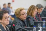 Rescisão de plano de saúde sem notificação válida garante direito a restabelecimento