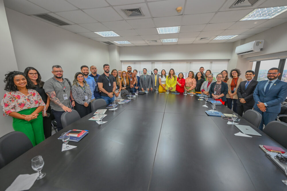 Amazonas recebe Missão Pena Justa para implantação da Central de Regulação de Vagas Amazonas recebe Missão Pena Justa para implantação da Central de Regulação de Vagas