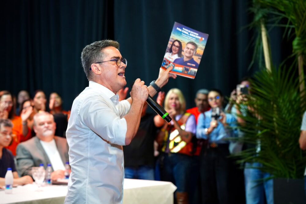David Almeida apresenta plano de governo com foco na recuperação de rodovias, obras em Manaus e BR-319