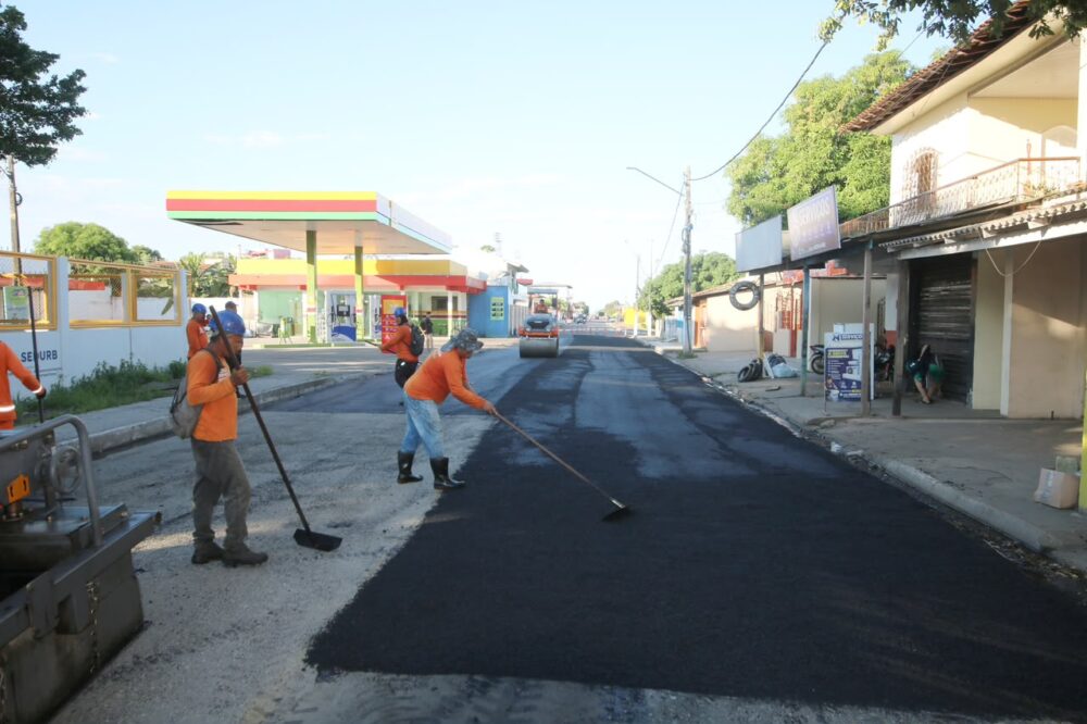 Avenida Paraíba recebe asfaltamento e amplia melhoria da mobilidade em Parintins Avenida Paraíba recebe asfaltamento e amplia melhoria da mobilidade em Parintins