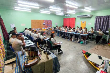 Semed realiza segundo ciclo formativo do ProLEEI para professores da Educação Infantil em Parintins