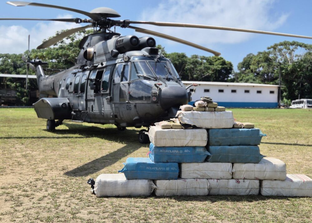 Operação apreende mais de 500 kg de skank em embarcação no Rio Uaupés, no Amazonas Operação apreende mais de 500 kg de skank em embarcação no Rio Uaupés, no Amazonas