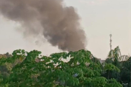  Incêndio em lixeira viciada se espalha e destrói área de mata no Distrito Industrial de Manaus