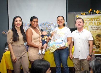 Parintins abre Agosto Dourado com incentivo à amamentação