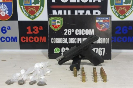 Homem é preso com pistola e drogas durante torneio de futebol em Manaus