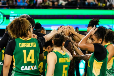 Brasil enfrenta Argentina por vaga no Pré-Olímpico de basquete